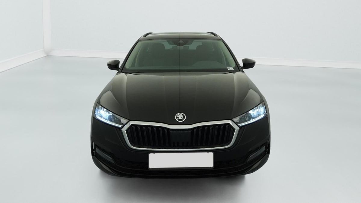 Vente en ligne Skoda Octavia Combi 2.0 TDI 116 ch DSG7 Ambition au prix de 23 360 €