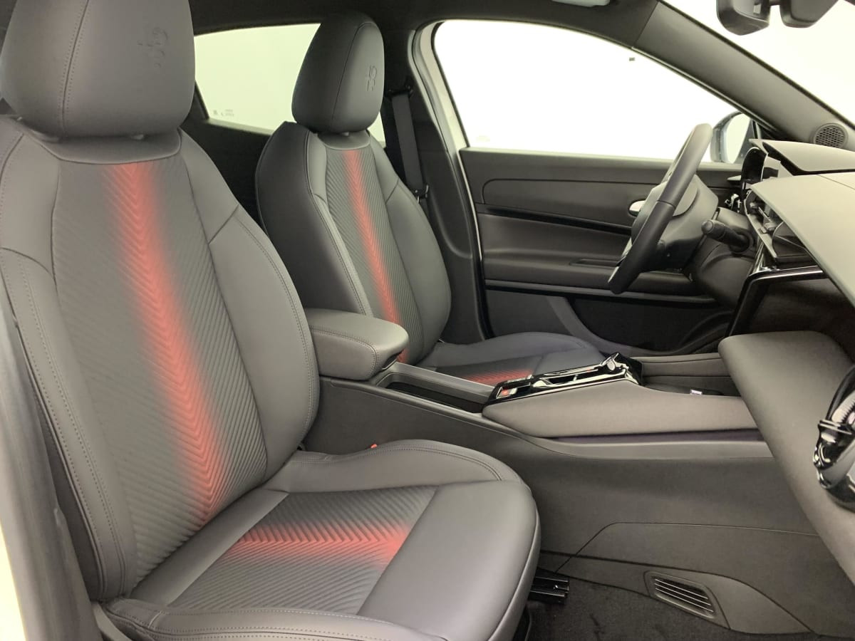 Vente en ligne Alfa Romeo Junior 1.2 Ibrida 145 ch e-DCT6 Ti au prix de 29 450 €
