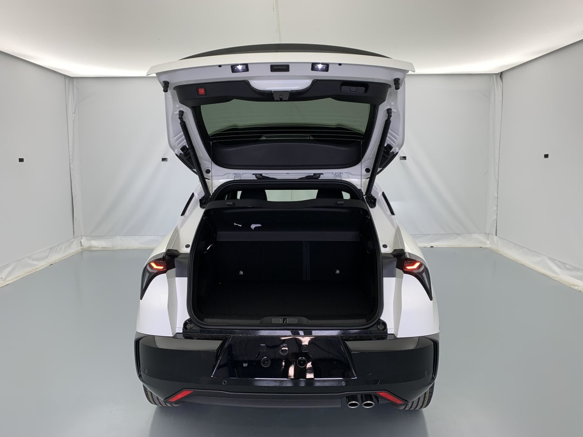 Vente en ligne Alfa Romeo Junior 1.2 Ibrida 145 ch e-DCT6 Ti au prix de 29 450 €