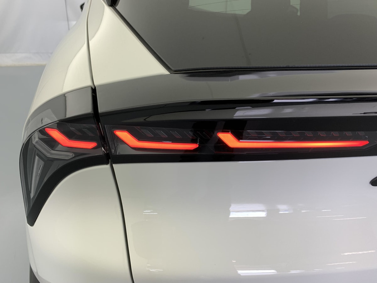 Vente en ligne Alfa Romeo Junior 1.2 Ibrida 145 ch e-DCT6 Ti au prix de 29 450 €