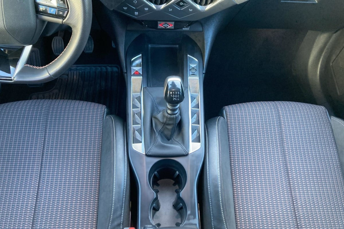 Vente en ligne Ds Ds3 Crossback PureTech 100 BVM6 Performance Line au prix de 17 800 €