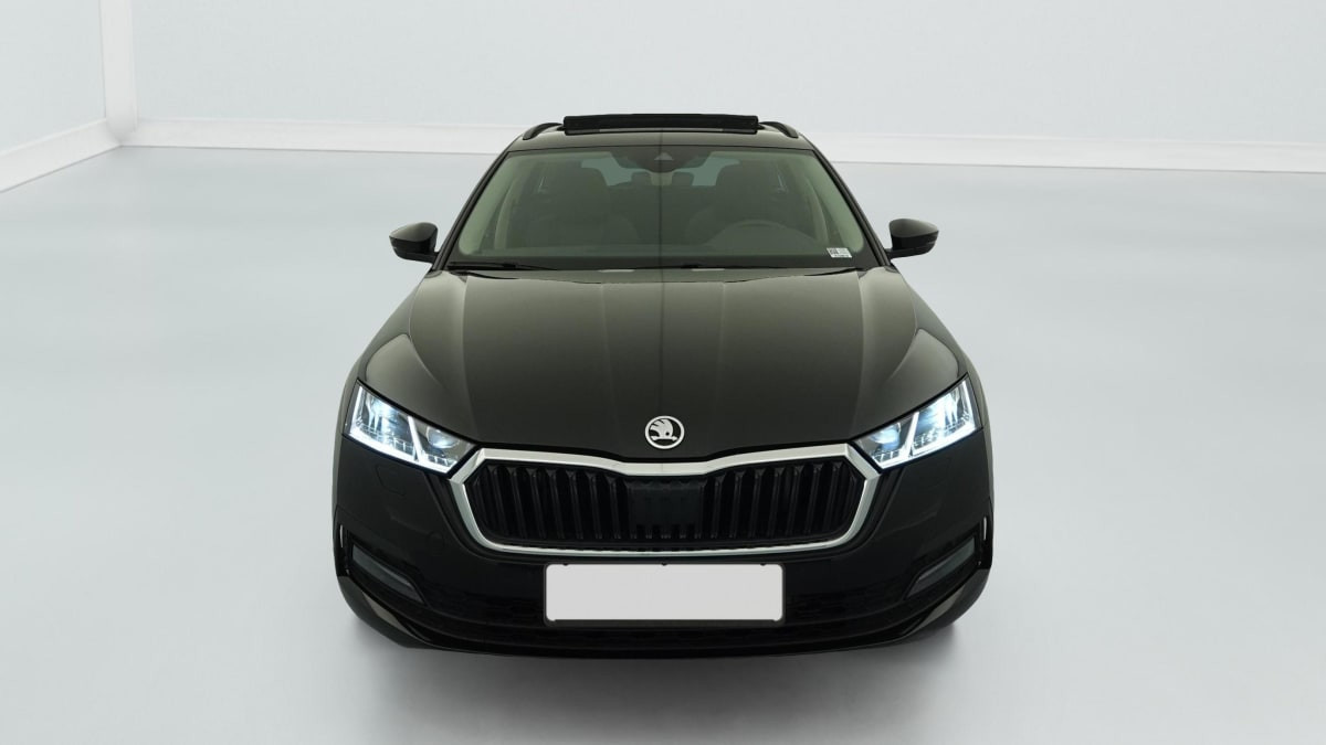 Vente en ligne Skoda Octavia Combi 1.4 TSI PHEV iV 204 ch DSG6e Ambition au prix de 25 420 €