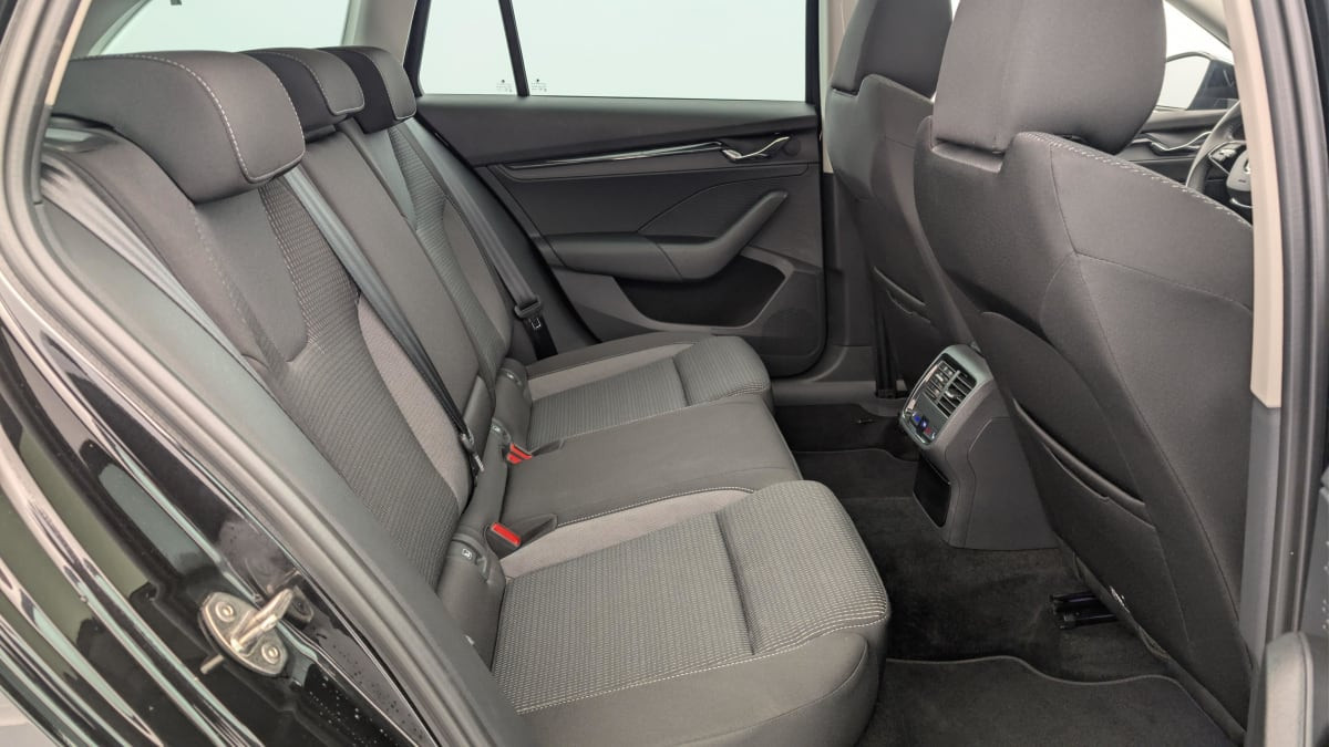 Vente en ligne Skoda Octavia Combi 1.4 TSI PHEV iV 204 ch DSG6e Ambition au prix de 25 420 €