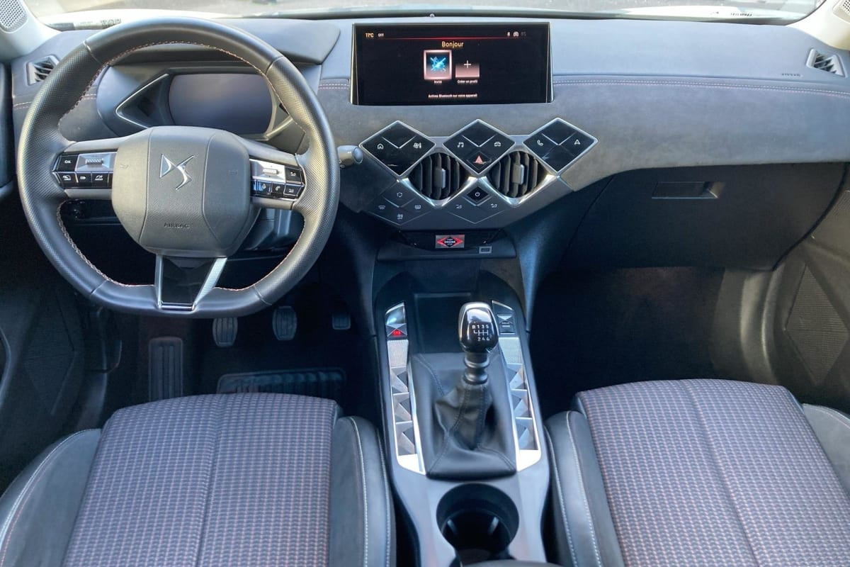 Vente en ligne Ds Ds3 Crossback PureTech 100 BVM6 Performance Line au prix de 17 800 €