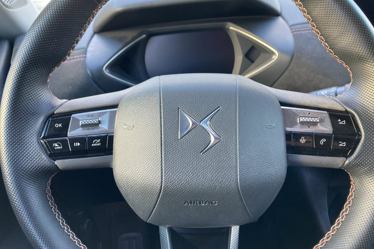 Vente en ligne Ds Ds3 Crossback PureTech 100 BVM6 Performance Line au prix de 17 800 €