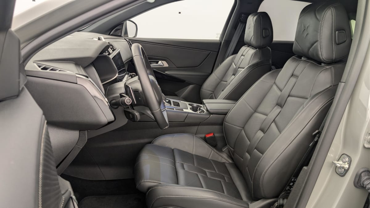 Vente en ligne Ds DS7 Crossback Hybride Rechargeable E-Tense 225 EAT8 Opera au prix de 37 780 €