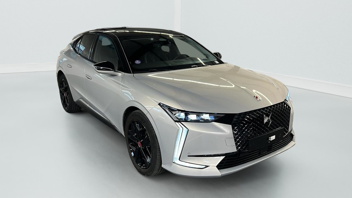 Ds DS4 PureTech 130 EAT8 Performance Line occasion de 2022 en vente à Rennes