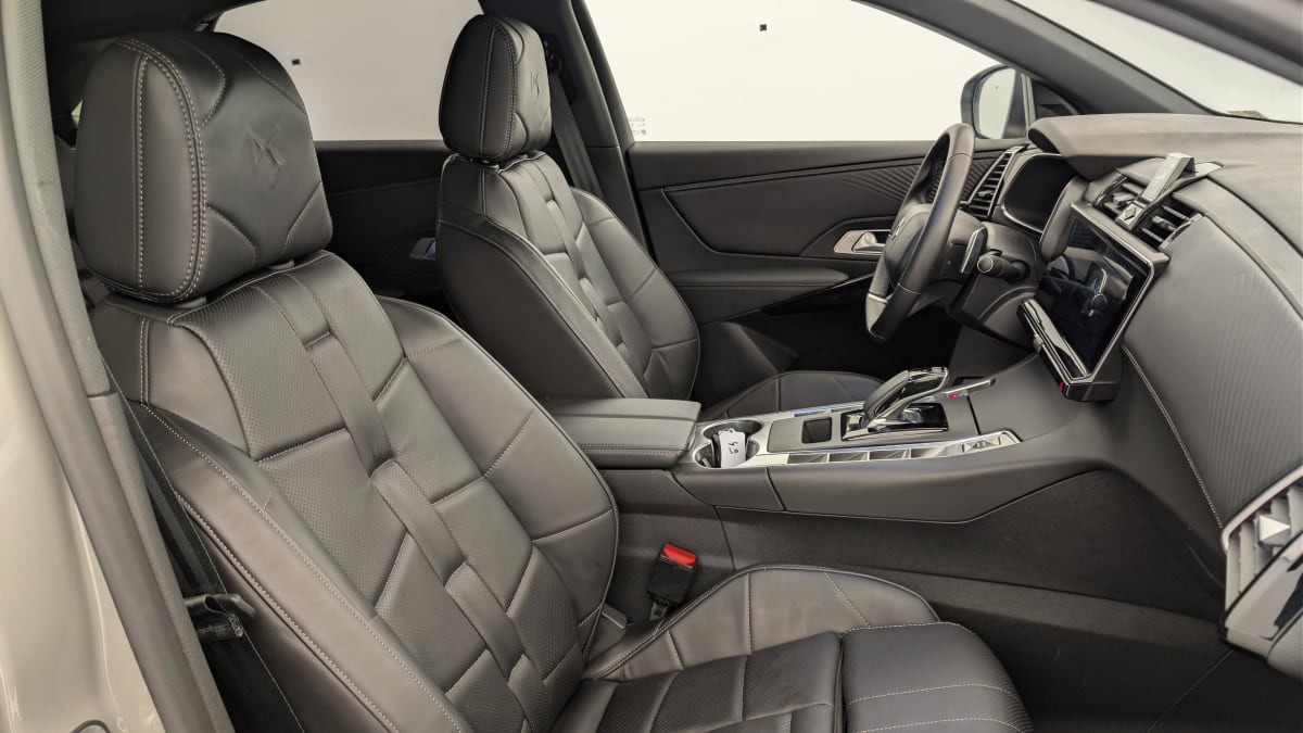 Vente en ligne Ds DS7 Crossback Hybride Rechargeable E-Tense 225 EAT8 Opera au prix de 37 780 €