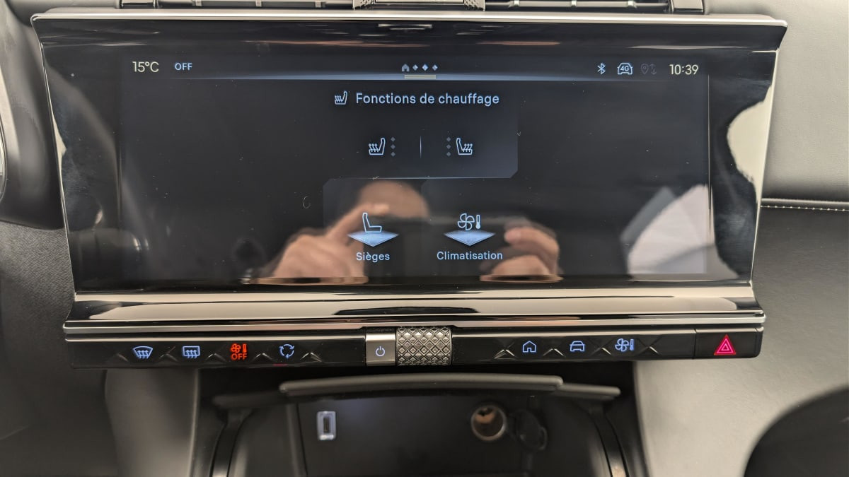 Vente en ligne Ds DS7 Crossback Hybride Rechargeable E-Tense 225 EAT8 Opera au prix de 37 780 €