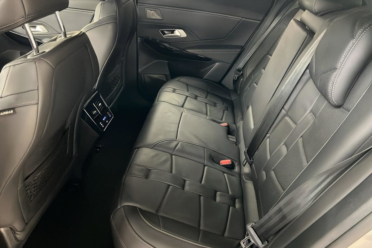 Vente en ligne Ds DS7 Crossback Hybride Rechargeable E-Tense 225 EAT8 Opera au prix de 39 840 €