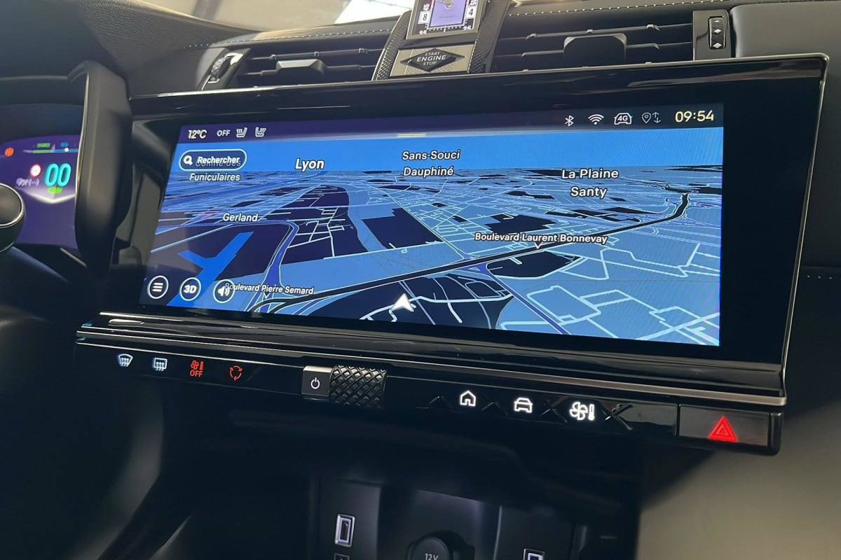 Vente en ligne Ds DS7 Crossback Hybride Rechargeable E-Tense 225 EAT8 Opera au prix de 39 840 €