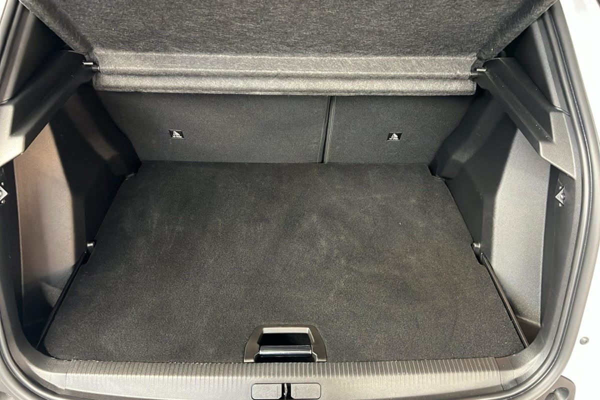 Vente en ligne Peugeot 2008 Hybrid 145 e-DCS6 Allure au prix de 23 360 €