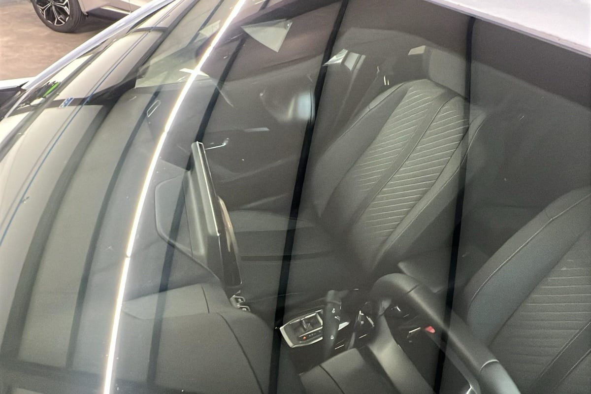 Vente en ligne Peugeot 2008 Hybrid 145 e-DCS6 Allure au prix de 23 360 €