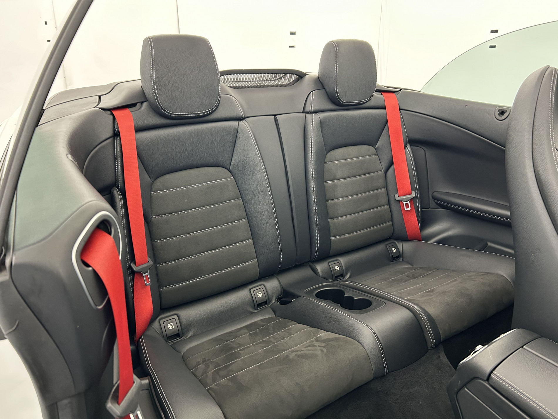 Vente en ligne Mercedes Classe C 220 d 194ch AMG Line 9G-Tronic + Attelage au prix de 29 980 €