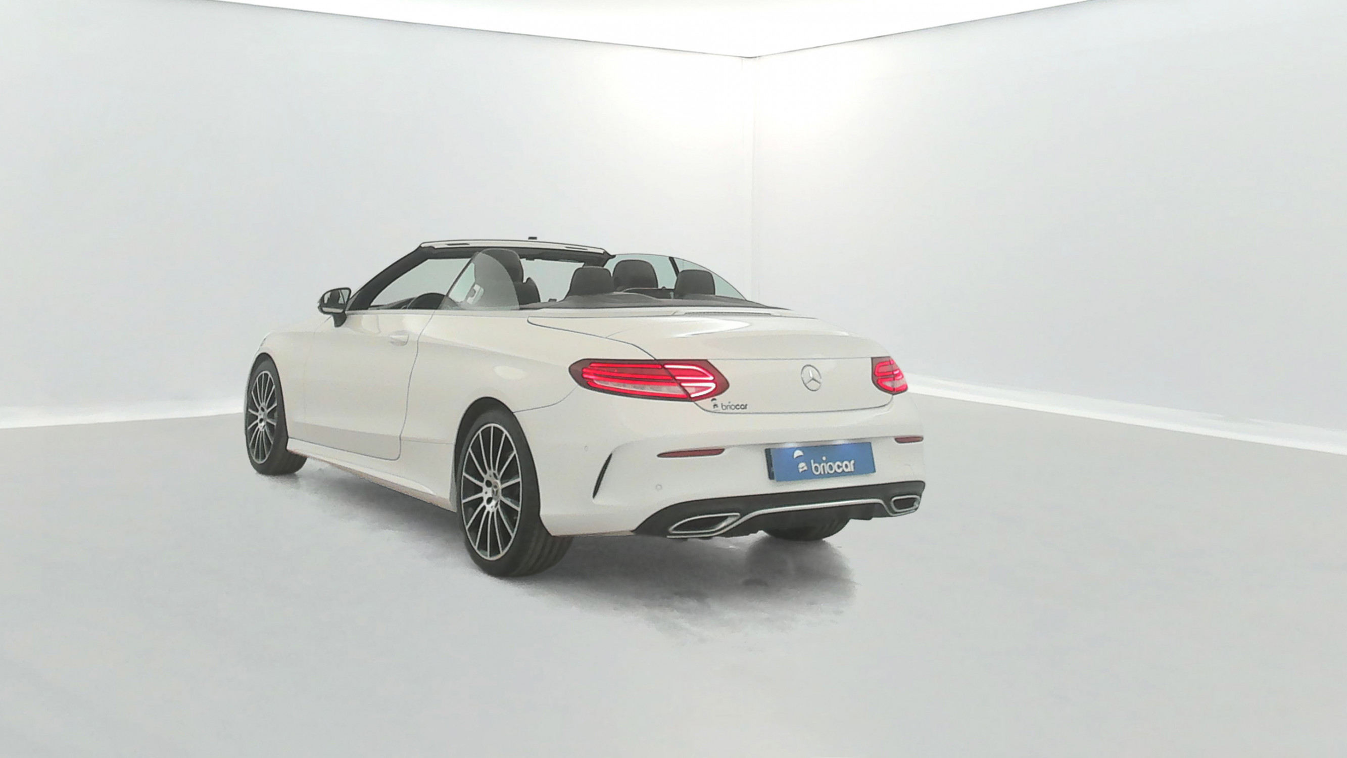 Vente en ligne Mercedes Classe C 220 d 194ch AMG Line 9G-Tronic + Attelage au prix de 29 980 €