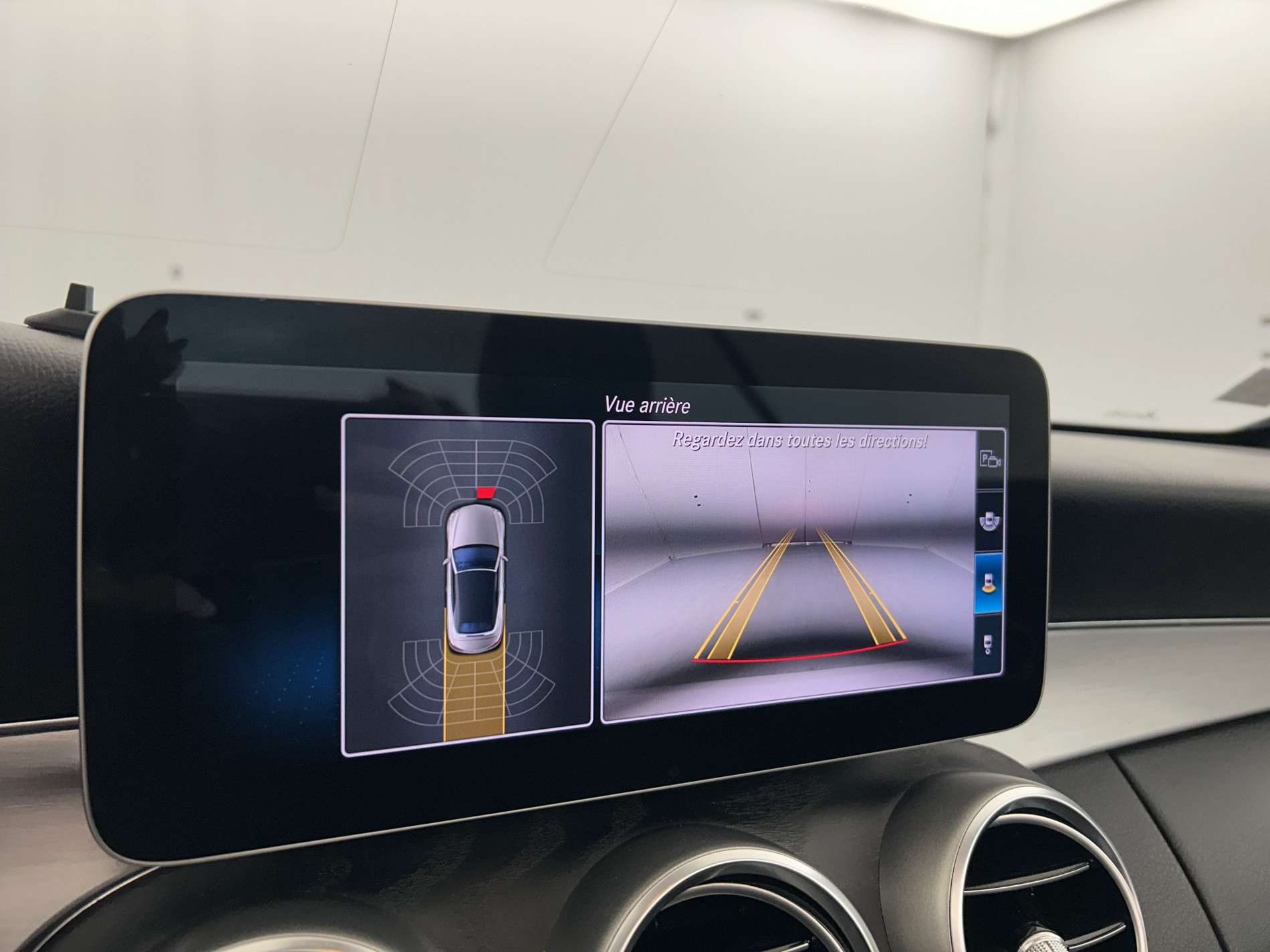 Vente en ligne Mercedes Classe C 220 d 194ch AMG Line 9G-Tronic + Attelage au prix de 29 980 €