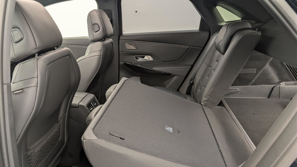 Vente en ligne Ds DS7 Crossback Hybride Rechargeable E-Tense 225 EAT8 Opera au prix de 36 750 €