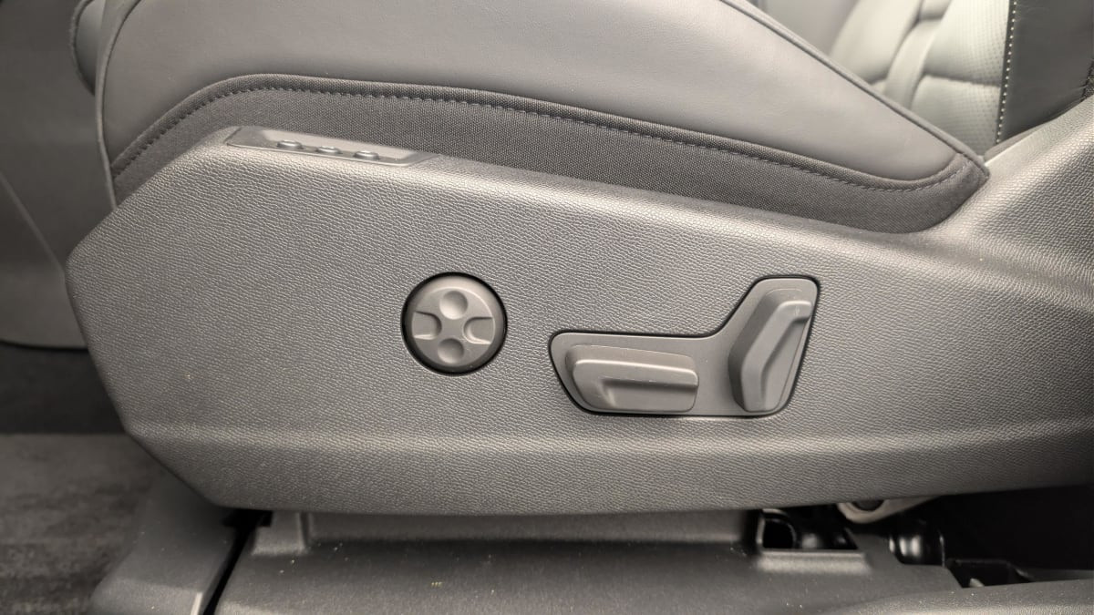 Vente en ligne Ds DS7 Crossback Hybride Rechargeable E-Tense 225 EAT8 Opera au prix de 39 840 €