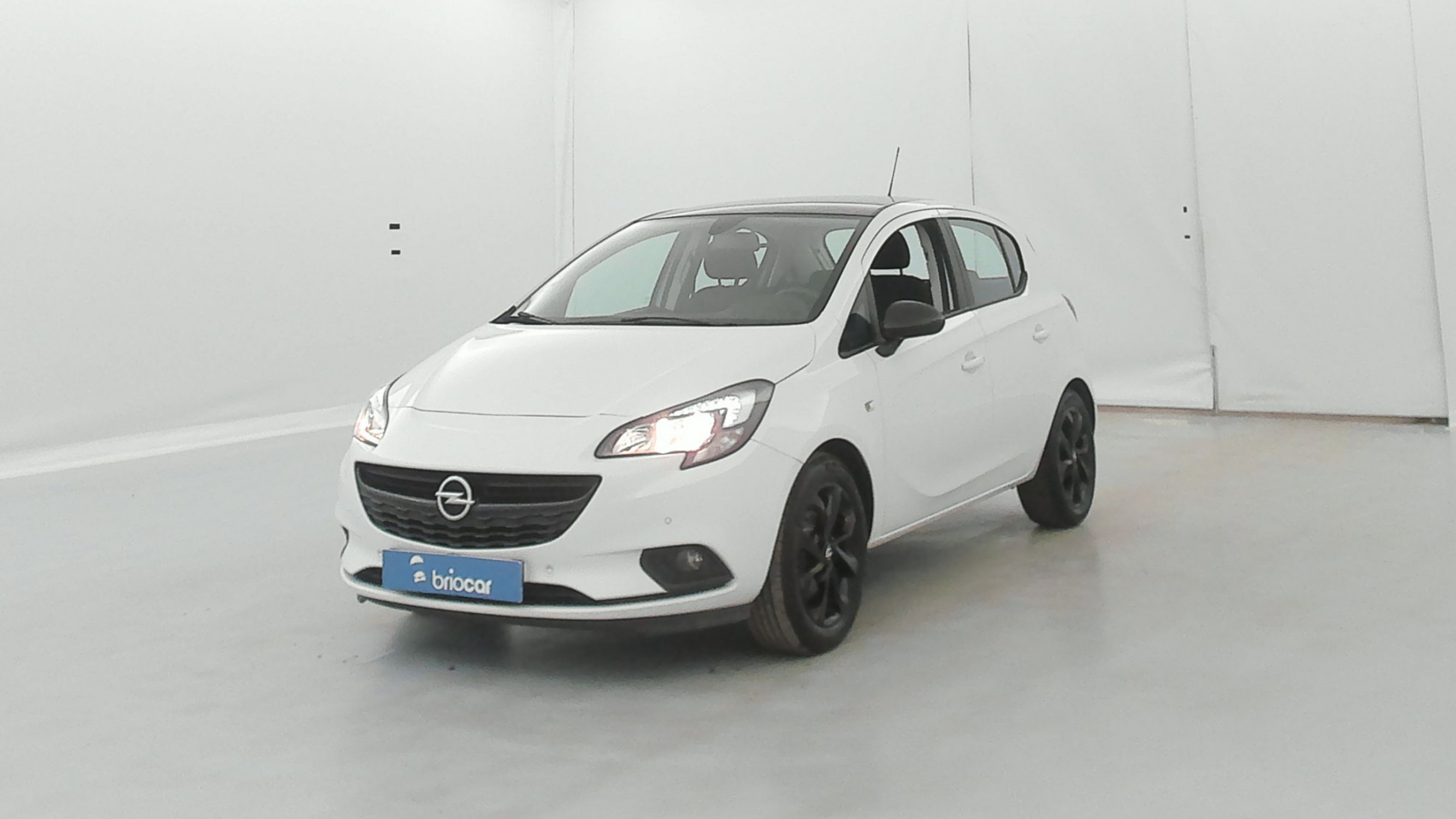 Opel Corsa 1.4 Turbo 100ch Black Edition 5p occasion de 2019 en vente à Rennes