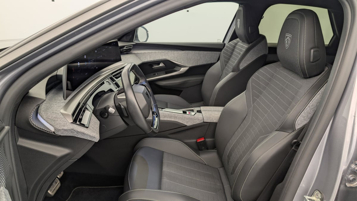 Vente en ligne Peugeot 3008 Hybrid 145 e-DCS6 GT au prix de 29 540 €