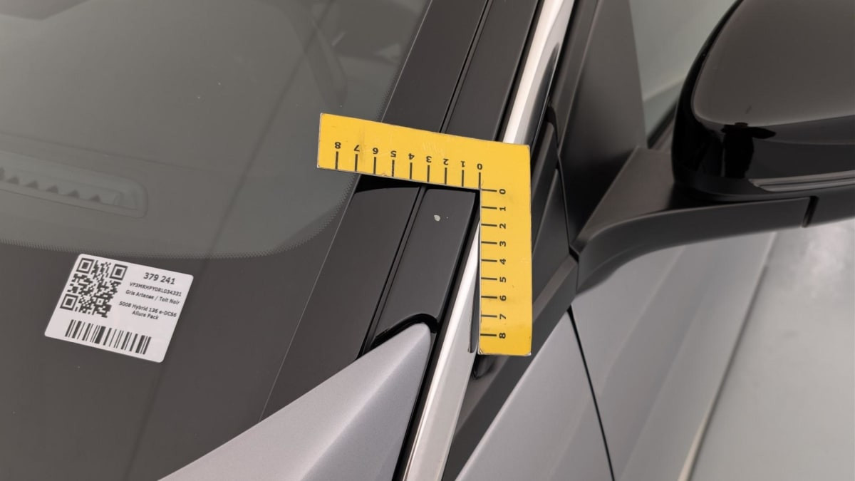 Vente en ligne Peugeot 5008 Hybrid 136 e-DCS6 Allure Pack au prix de 27 480 €