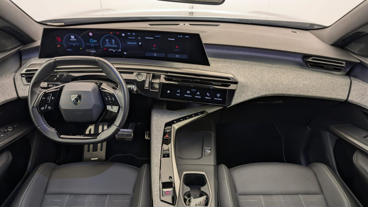 Vente en ligne Peugeot 3008 Hybrid 145 e-DCS6 GT au prix de 29 540 €