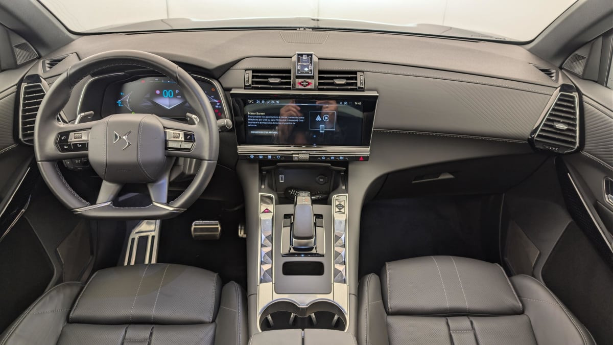 Vente en ligne Ds DS7 Crossback Hybride Rechargeable E-Tense 225 EAT8 Opera au prix de 36 750 €