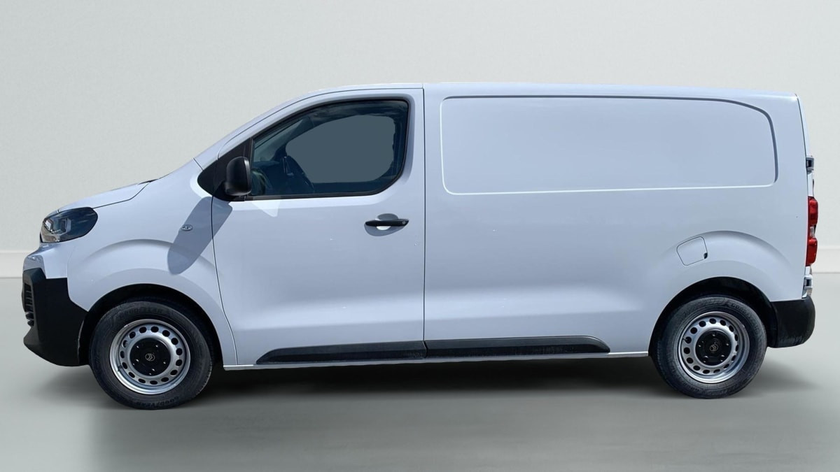 Vente en ligne Citroën Jumpy Fourgon JUMPY FGN M BLUEHDI 120 S S BVM6 au prix de 26 710 €