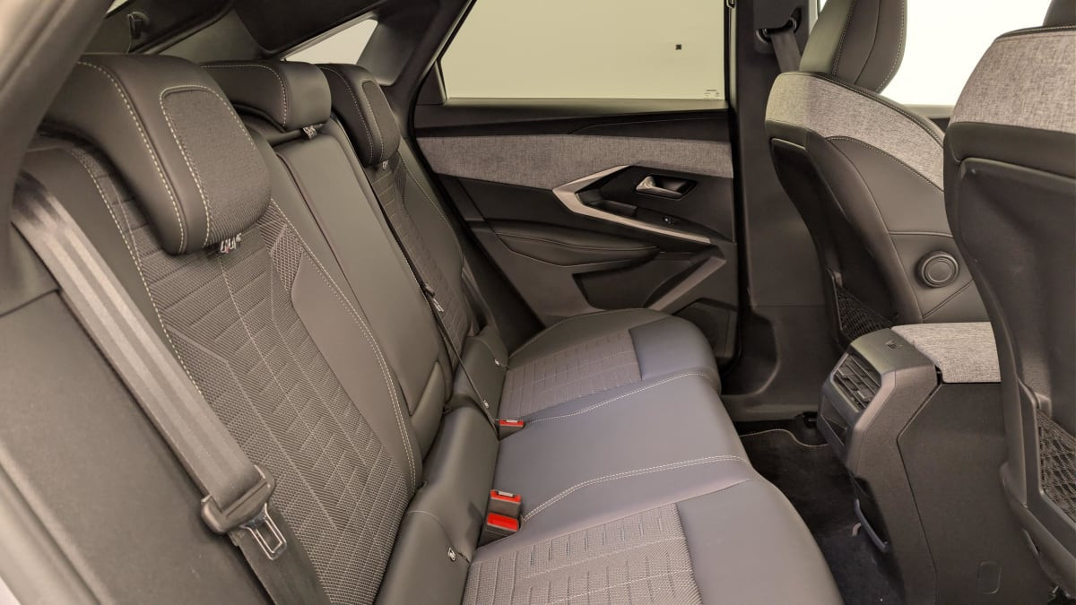 Vente en ligne Peugeot 3008 Hybrid 145 e-DCS6 GT au prix de 29 540 €