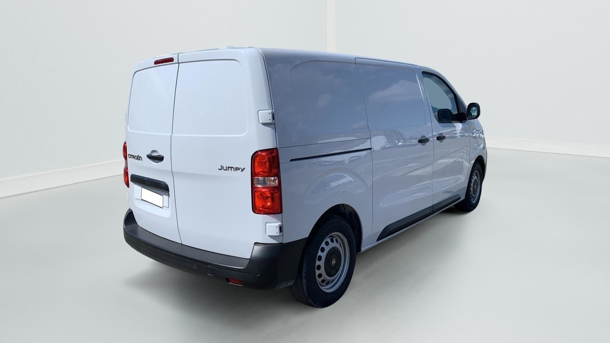 Vente en ligne Citroën Jumpy Fourgon JUMPY FGN M BLUEHDI 120 S S BVM6 au prix de 26 710 €