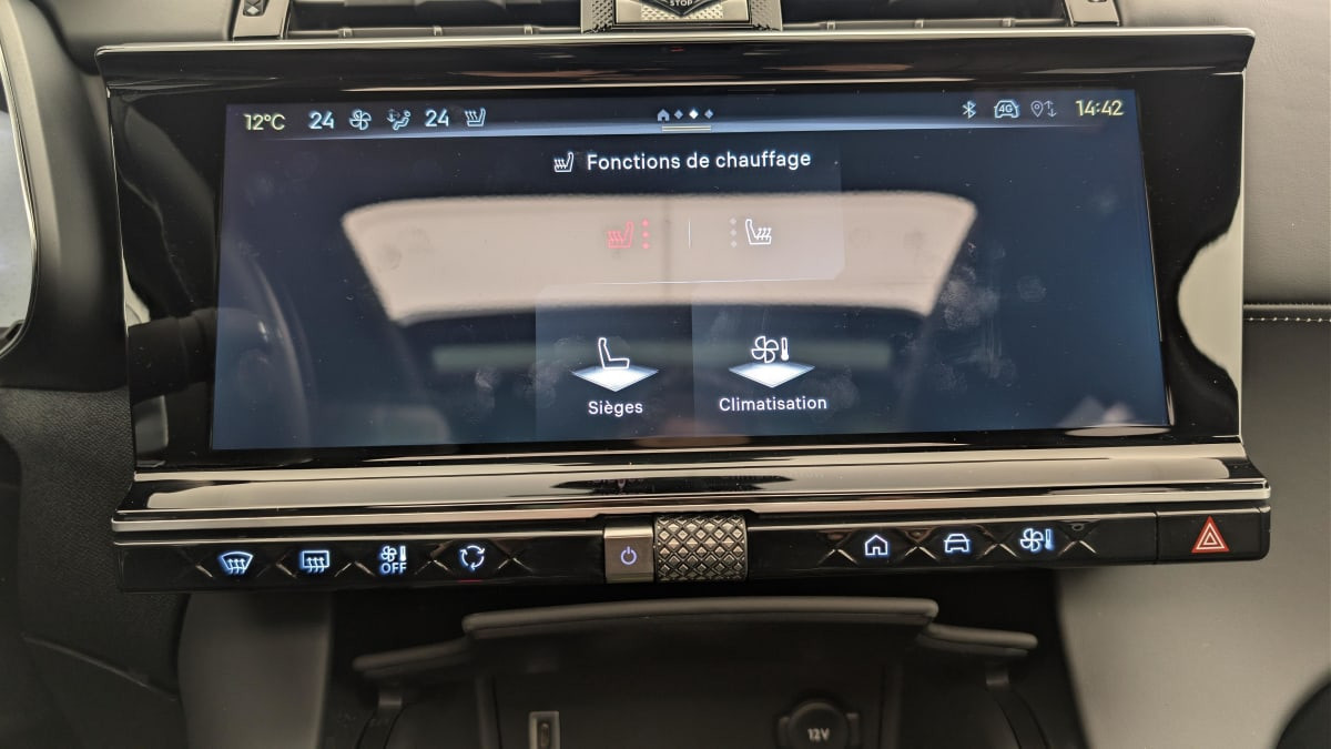 Vente en ligne Ds DS7 Crossback Hybride Rechargeable E-Tense 225 EAT8 Opera au prix de 36 750 €