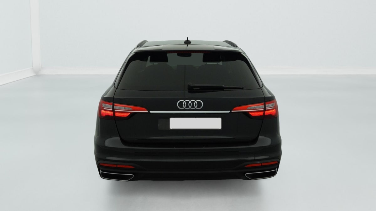 Vente en ligne Audi A4 Avant 35 TFSI 150 S tronic 7 Design au prix de 25 420 €