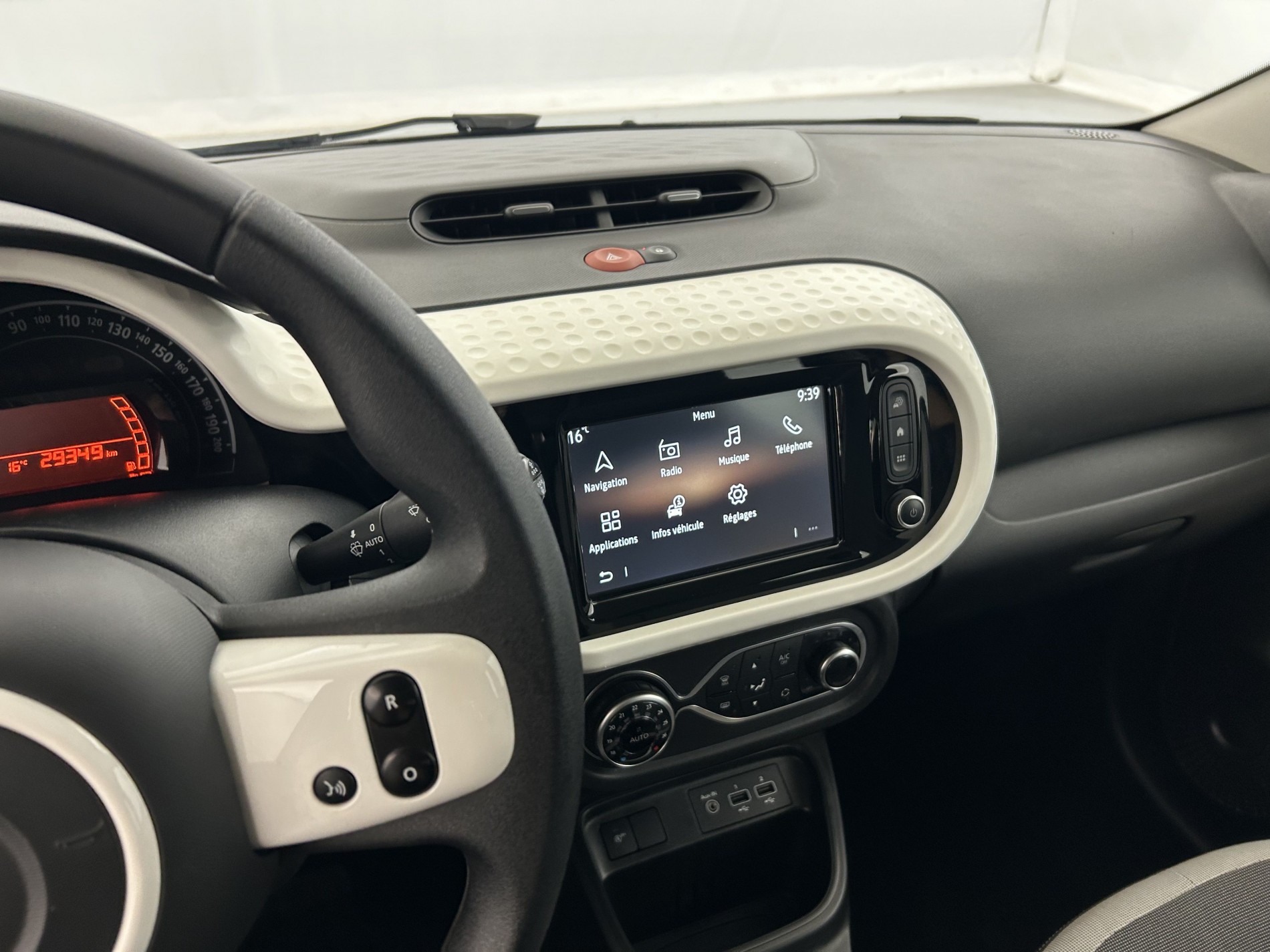 Vente en ligne Renault Twingo 3 1.0 SCe 65ch Equilibre au prix de 11 990 €