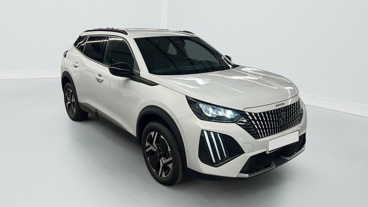 Peugeot 2008 Hybrid 145 e-DCS6 Allure occasion de 2025 en vente à Rennes