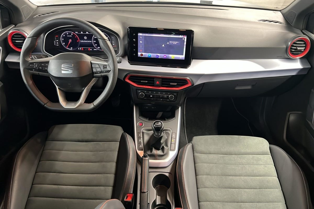 Vente en ligne Seat Arona 1.0 TSI 115 CH START STOP BVM FR au prix de 20 790 €