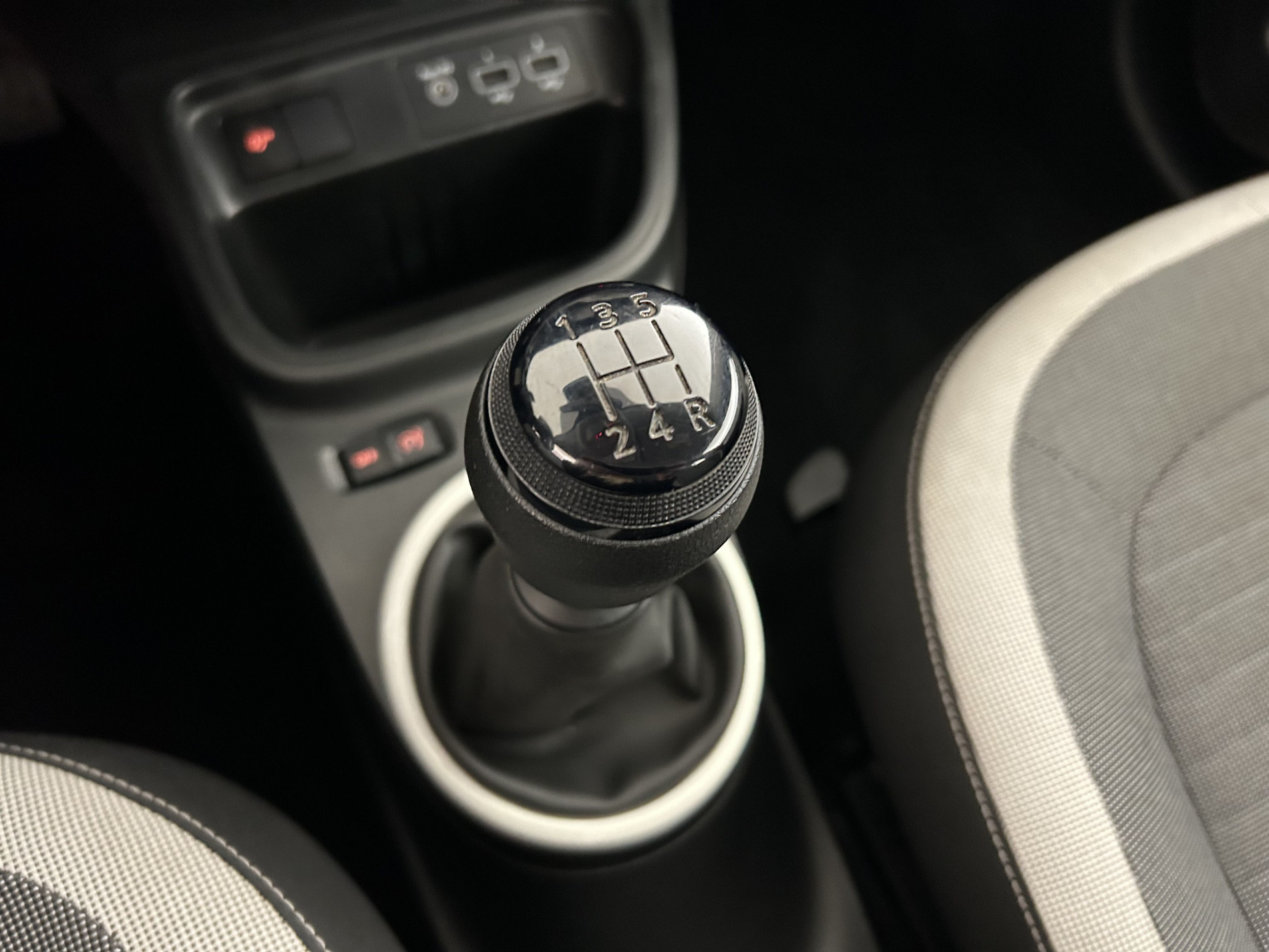 Vente en ligne Renault Twingo 3 1.0 SCe 65ch Equilibre au prix de 11 990 €