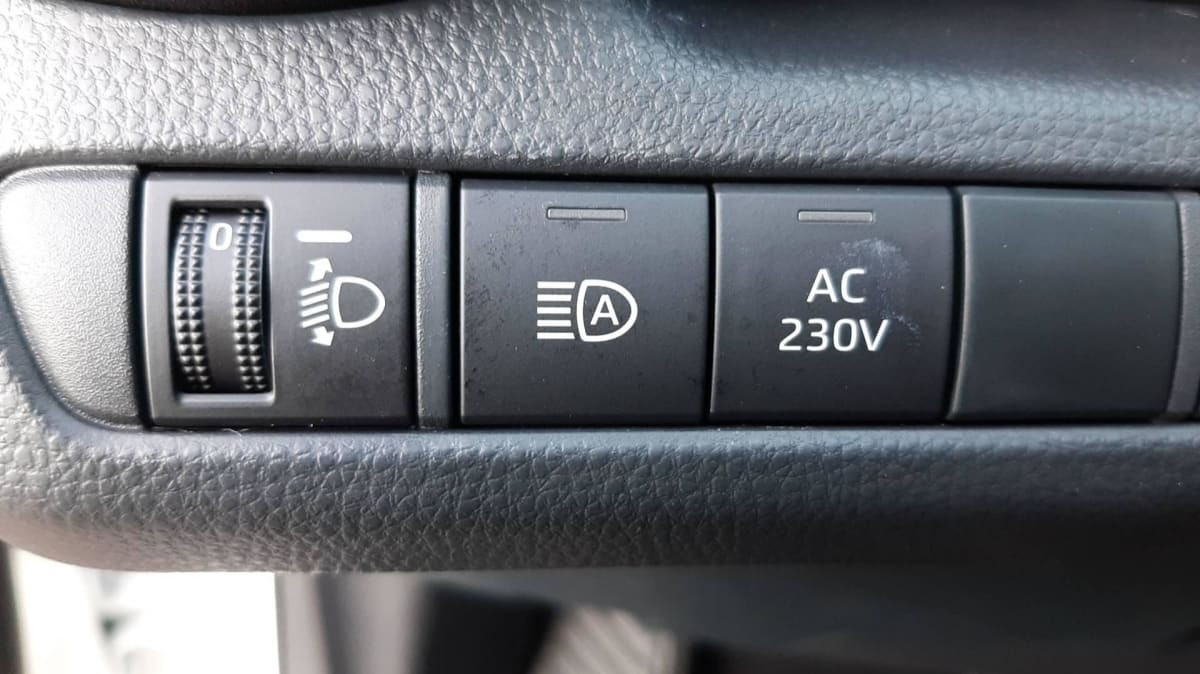 Vente en ligne Toyota C-HR Hybride Rechargeable 225 Design au prix de 31 920 €