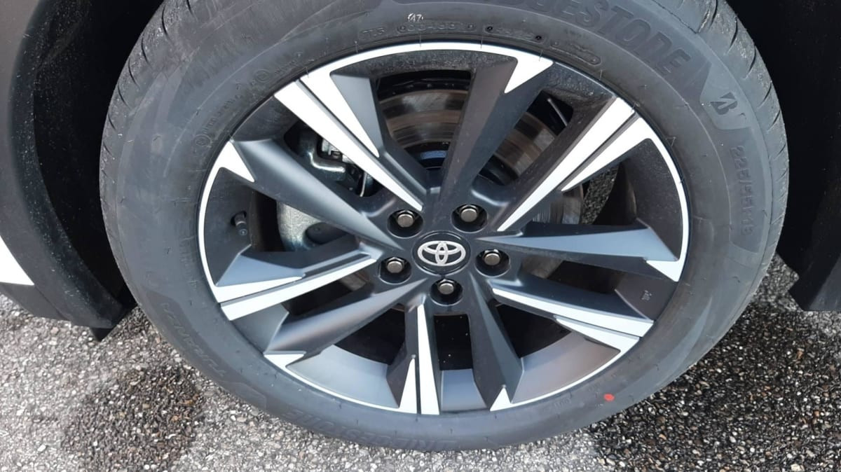 Vente en ligne Toyota C-HR Hybride Rechargeable 225 Design au prix de 31 920 €