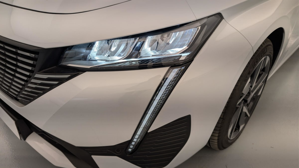 Vente en ligne Peugeot 308 SW Hybrid 145 e-DCS6 Allure au prix de 25 530 €