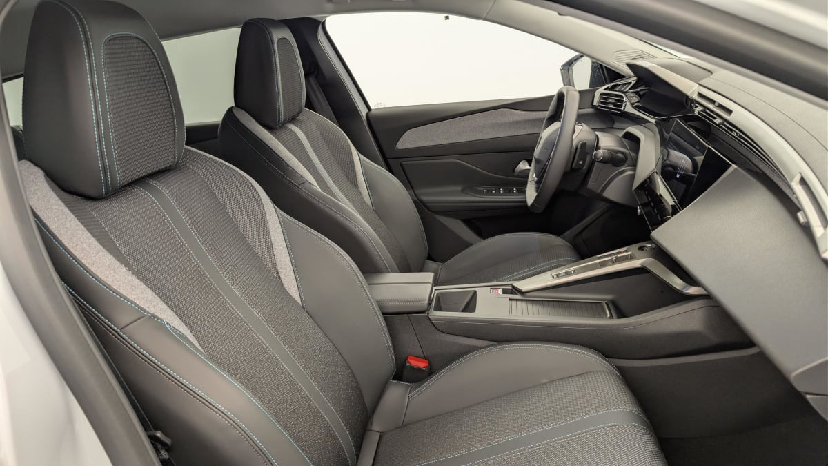 Vente en ligne Peugeot 308 SW Hybrid 145 e-DCS6 Allure au prix de 25 530 €