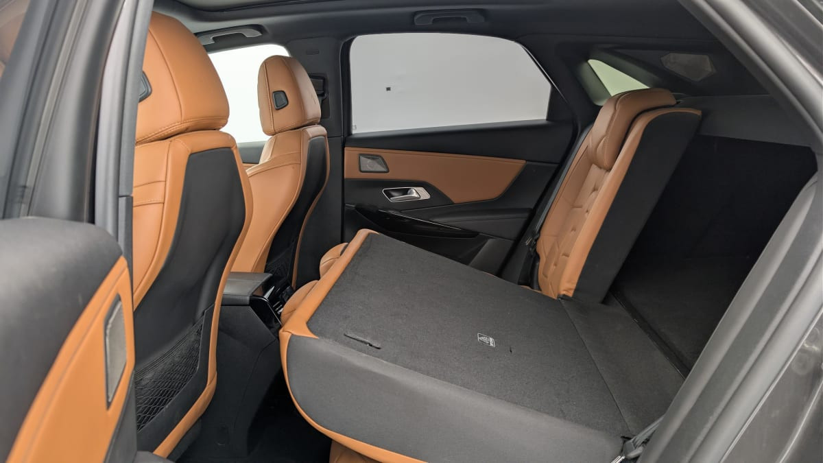 Vente en ligne Ds DS7 Crossback Hybride E-Tense 300 EAT8 4x4 Rivoli au prix de 30 160 €