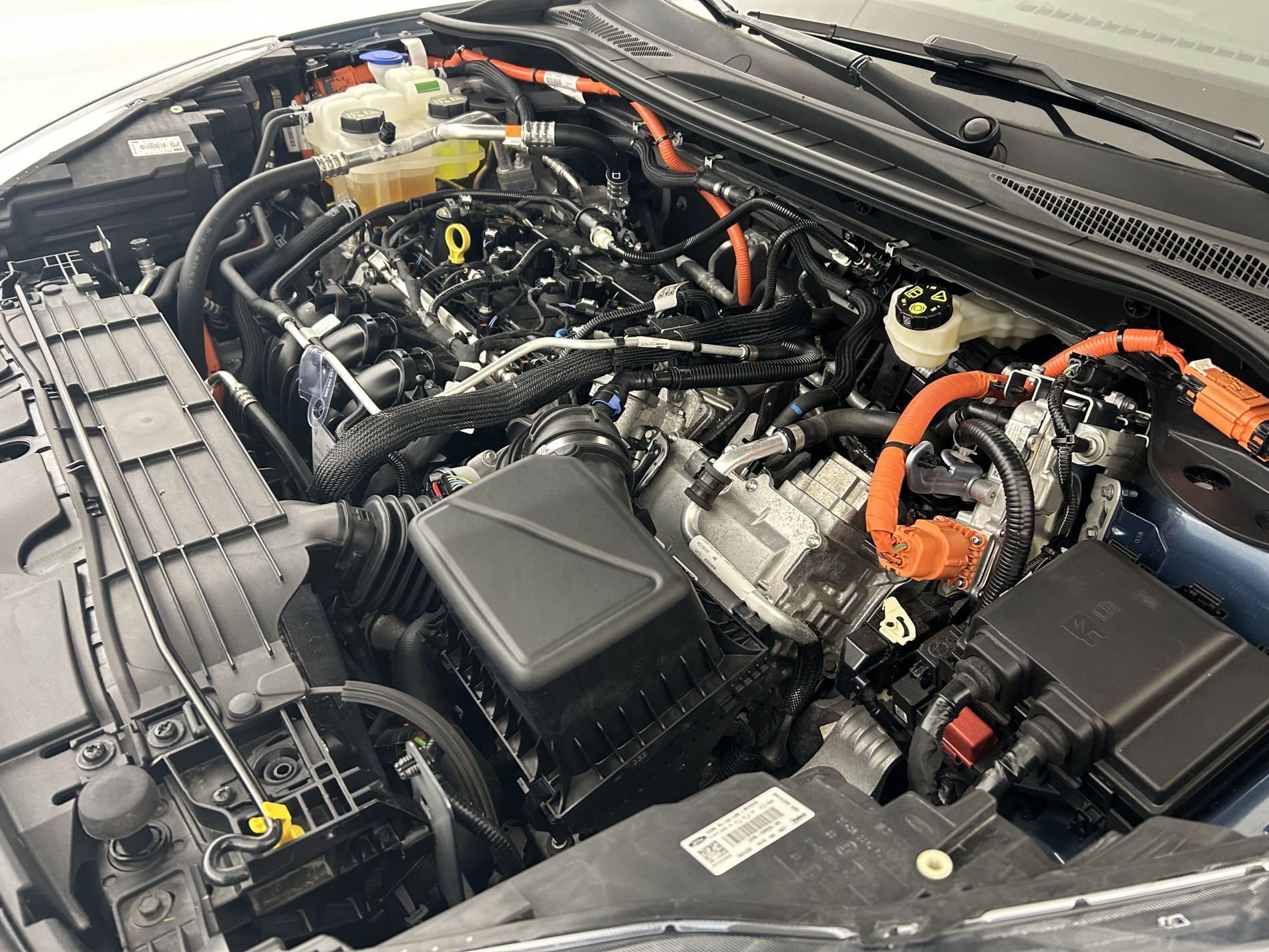 Vente en ligne Ford Kuga 2.5 Duratec 225ch PHEV ST-Line BVA au prix de 20 790 €