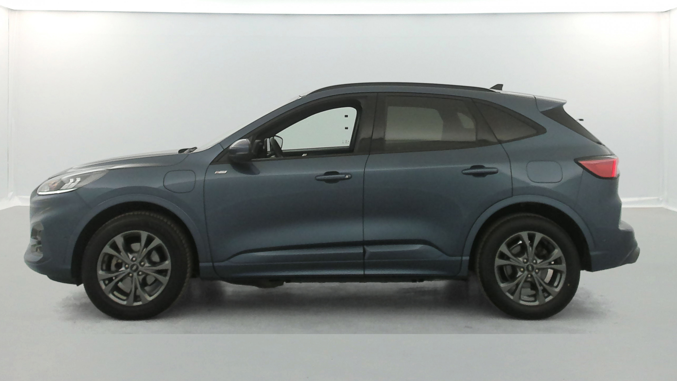 Vente en ligne Ford Kuga 2.5 Duratec 225ch PHEV ST-Line BVA au prix de 20 790 €