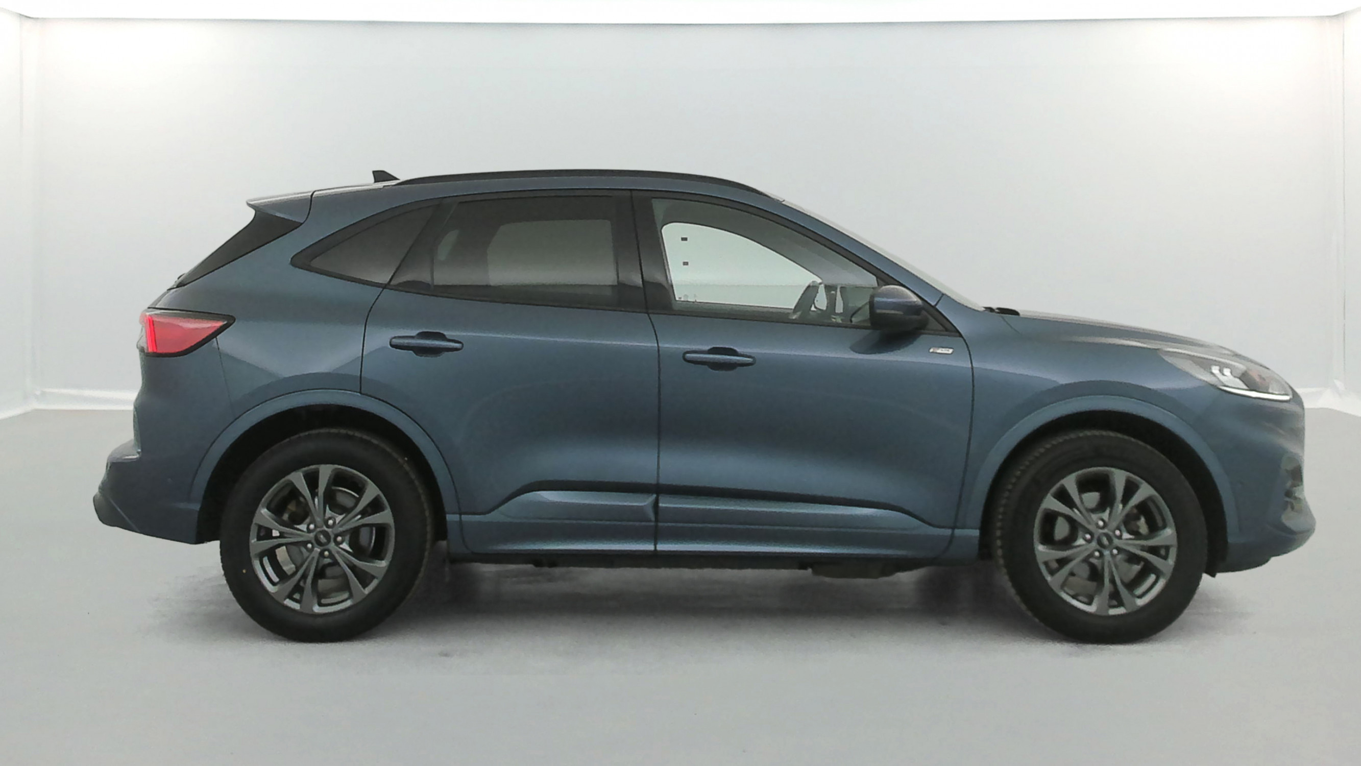 Vente en ligne Ford Kuga 2.5 Duratec 225ch PHEV ST-Line BVA au prix de 20 790 €