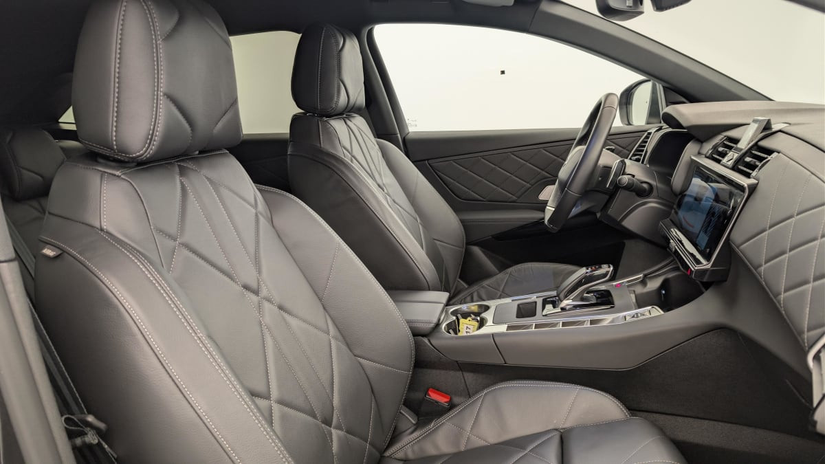 Vente en ligne Ds DS7 Crossback Hybride Rechargeable E-Tense 300 EAT8 4x4 Rivoli au prix de 36 340 €