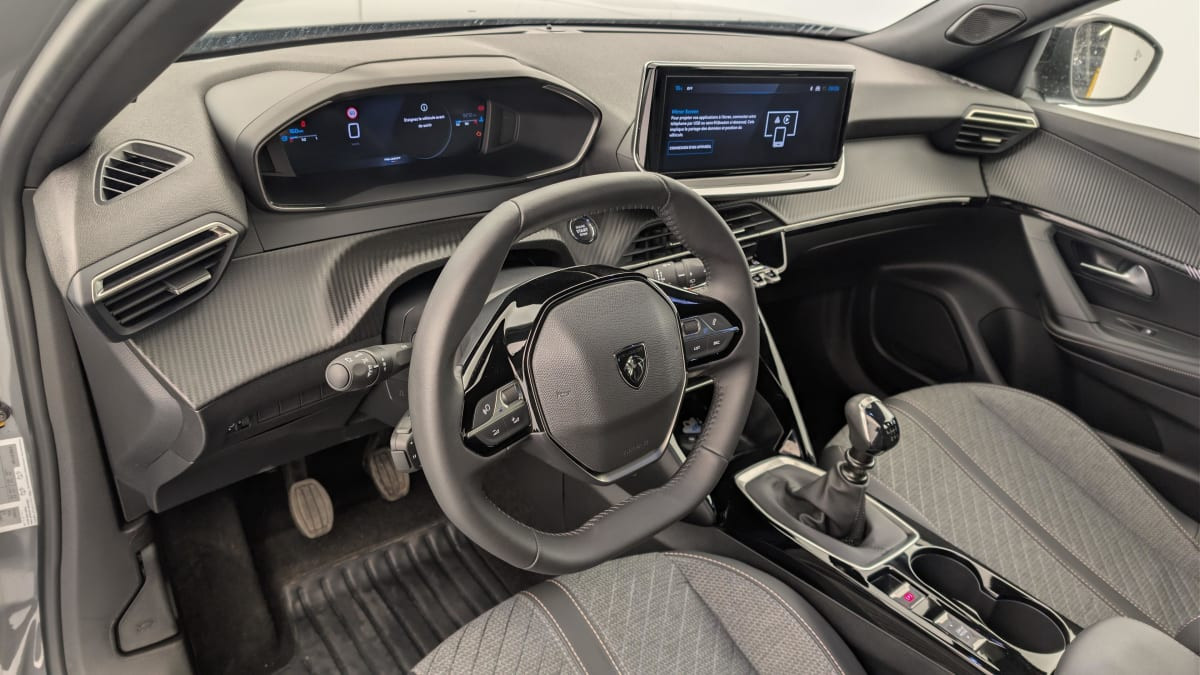 Vente en ligne Peugeot 2008 100 S S BVM6 Allure au prix de 19 240 €