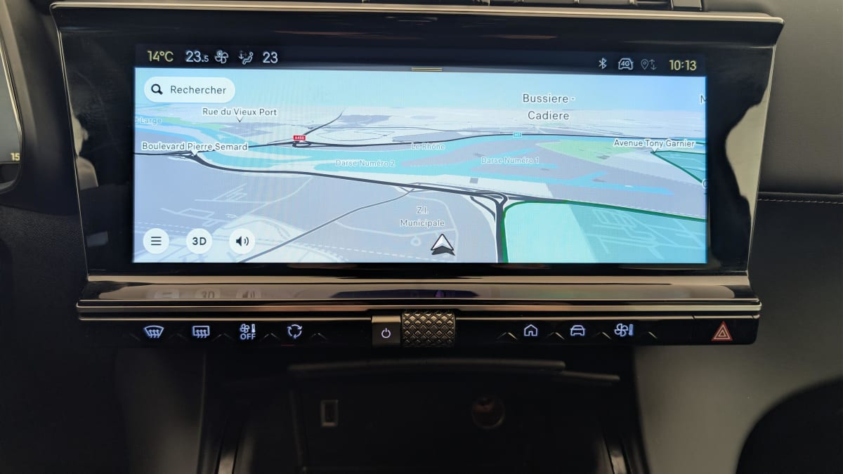 Vente en ligne Ds DS7 Crossback Hybride Rechargeable E-Tense 300 EAT8 4x4 Rivoli au prix de 36 340 €