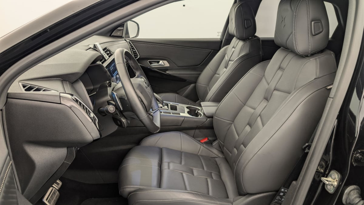 Vente en ligne Ds DS7 Crossback Hybride Rechargeable E-Tense 225 EAT8 Opera au prix de 39 840 €