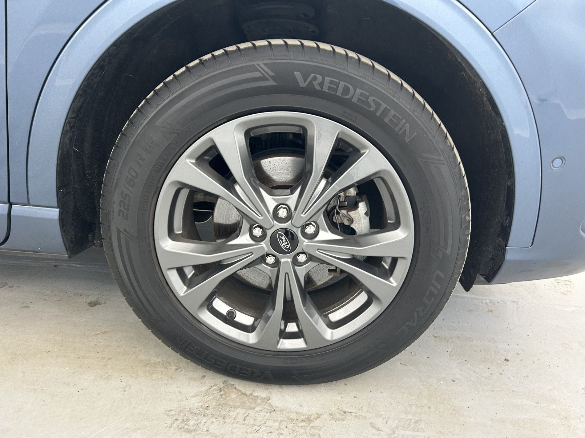 Vente en ligne Ford Kuga 2.5 Duratec 225ch PHEV ST-Line BVA au prix de 20 790 €