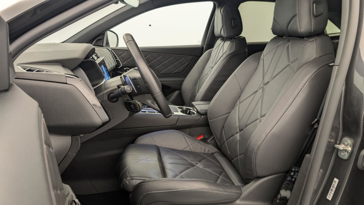 Vente en ligne Ds DS7 Crossback Hybride Rechargeable E-Tense 300 EAT8 4x4 Rivoli au prix de 36 340 €